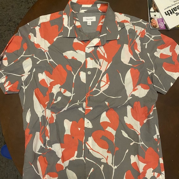 Calvin Klein button up - Picture 1 of 2